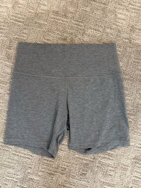 lululemon athletica Align Heather Gray Bike Shorts size 10